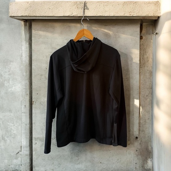 NWOT The North Face Men's Black Grey Performance Jacket! Large! New! - Picture 2 of 8